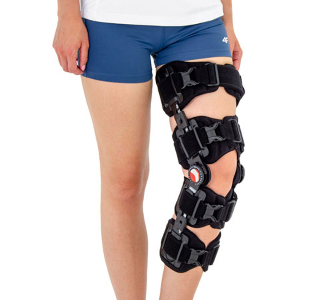 Universal-PO-OP-Knee-Brace-with-ROM-Adjustment-every-15-Degrees--AM-KDX-01-1RE
