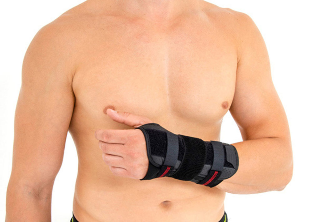 Universal-Wrist-Brace-with-Removable-Splint-AM-OSN-U-08-hero-image